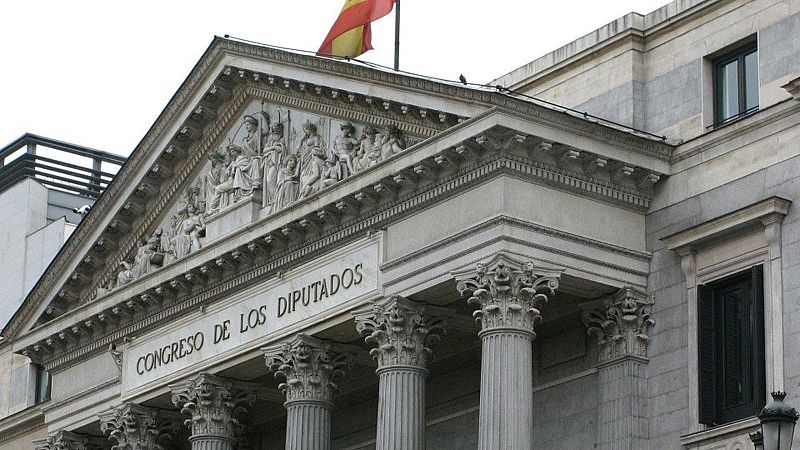 40 años de Constitución en RNE: Gobierno y Administración - Artículo 113 - Moción de censura - Escuchar ahora