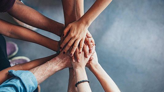  - 40 años de Constitución en RNE: Organización territorial del Estado - Artículo 138 - Solidaridad entre comunidades - Escuchar ahora