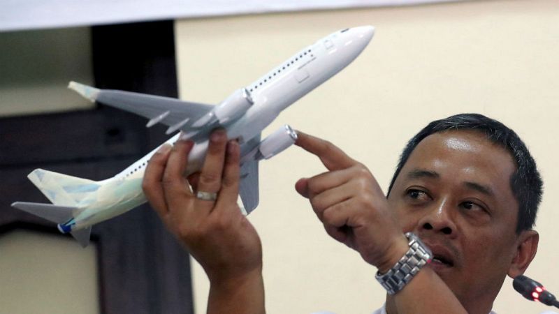 Radio 5 Actualidad - Las autoridades indonesias recomiendan a Lionair mejorar su seguridad - Escuchar ahora