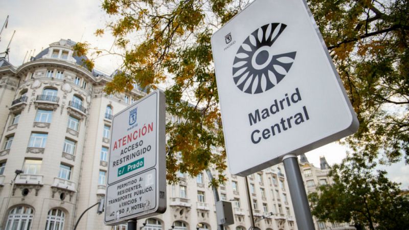 14 horas - Entran en vigor las restricciones para circular por el centro de Madrid - Escuchar ahora