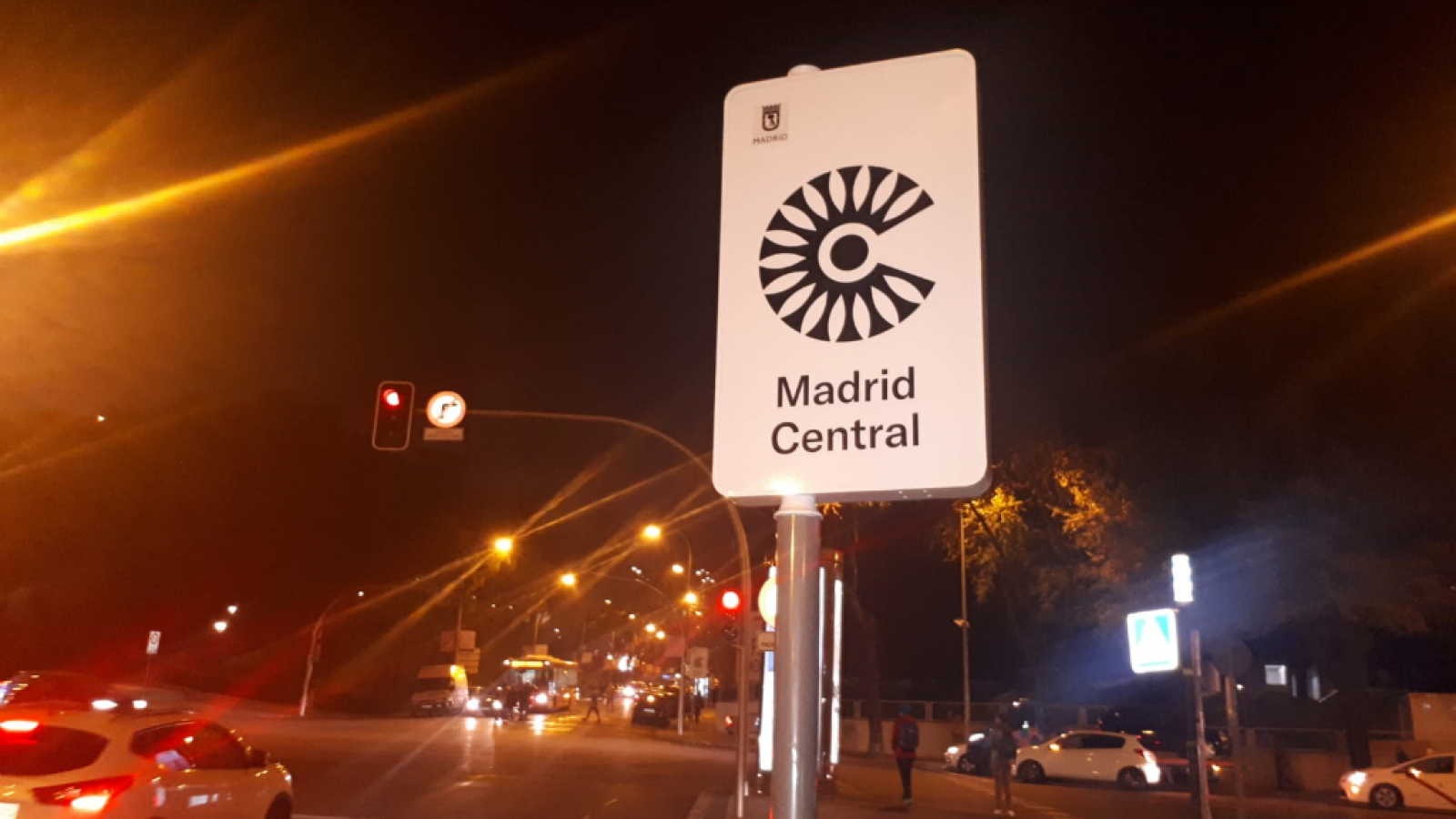 Viandantes y comerciantes opinan de Madrid Central