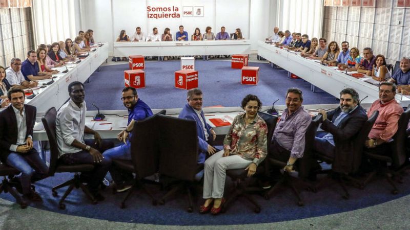  Las mañanas de RNE con Íñigo Alfonso - Sánchez reúne a la Ejecutiva del PSOE para analizar la debacle en Andalucía - Escuchar ahora