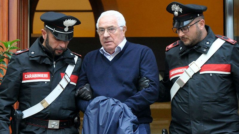 Las mañanas de RNE con Íñigo Alfonso - La Policía italiana detiene al nuevo jefe de la mafia siciliana - Escuchar ahora