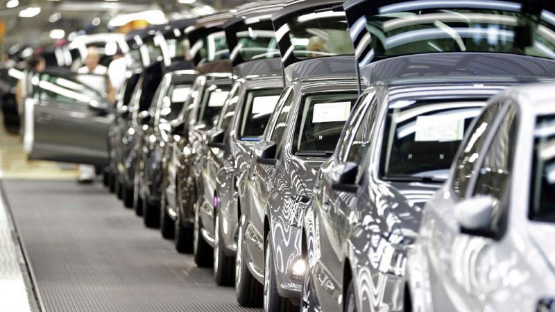 Radio 5 Actualidad - Los fabricantes de coches alemanes, satisfechos tras reunirse con Trump - Escuchar ahora