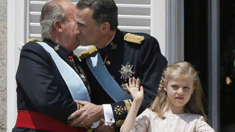  Las mañanas de RNE con Íñigo Alfonso - El 40 aniversario de la Constitución reúne a tres generaciones de la familia real - Escuchar ahora