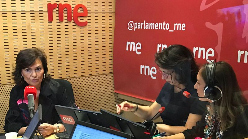 14 horas: Carmen Calvo:  "Nadie puede echar a nadie del constitucionalismo y de la Constitución - Escuchar ahora