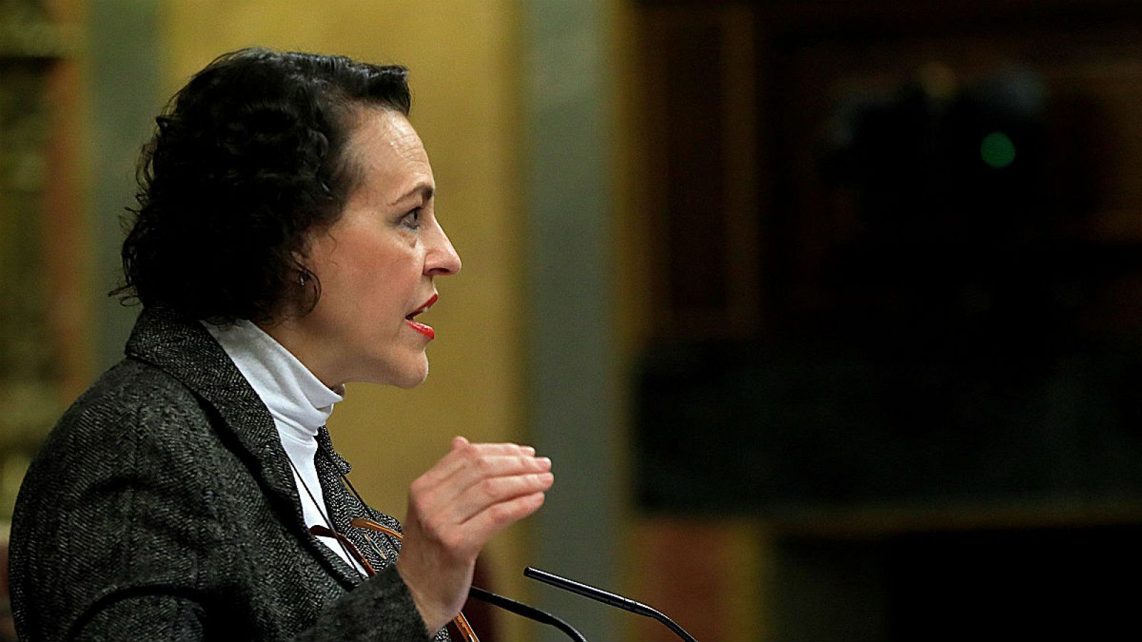 Boletines Radio 5 - La base máxima de cotización subirá en 2019 "por debajo del 10%" - Escuchar ahora