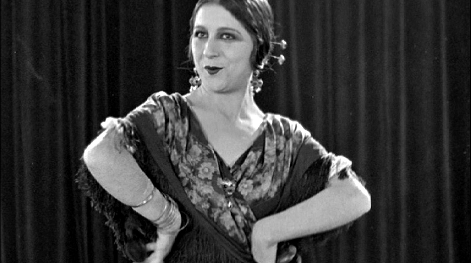 Concha Piquer: 'Mañana sale' - Escucha ahora