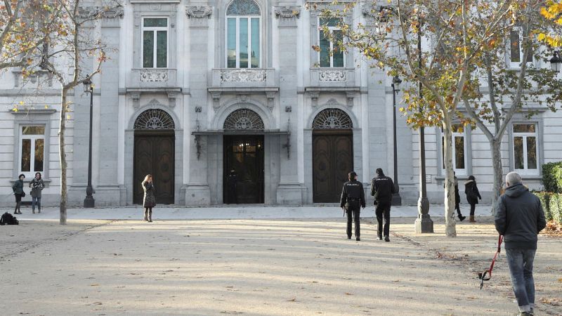  Boletines RNE - El Supremo decide si es competente para juzgar el procés - Escuchar ahora