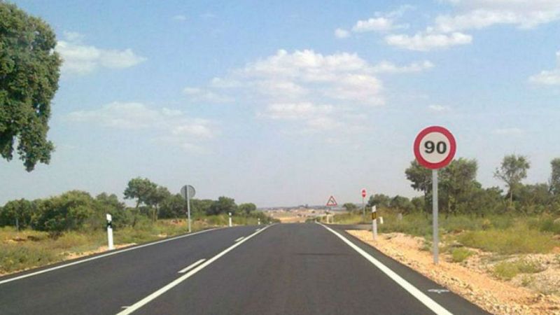  Las mañanas de RNE con Íñigo Alfonso - El Gobierrno aprueba la reducción a 90 km/h la velocidad en vías convencionales - Escuchar ahora 