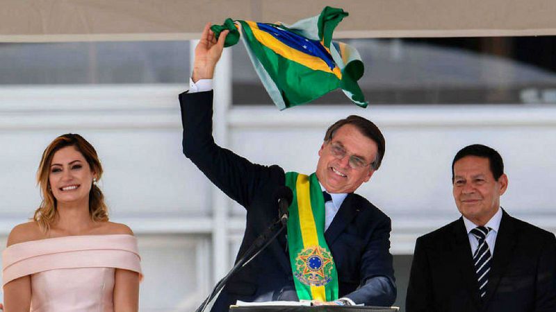 Las mañanas de RNE con Íñigo Alfonso - Bolsonaro toma posesión como presidente de Brasil - Escuchar ahora