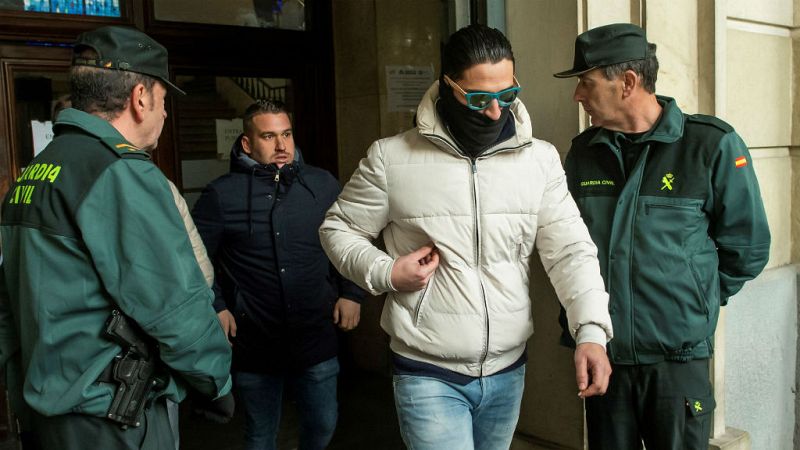 14 horas - Reacciones a la libertad provisional de la 'La Manada' - Escuchar ahora