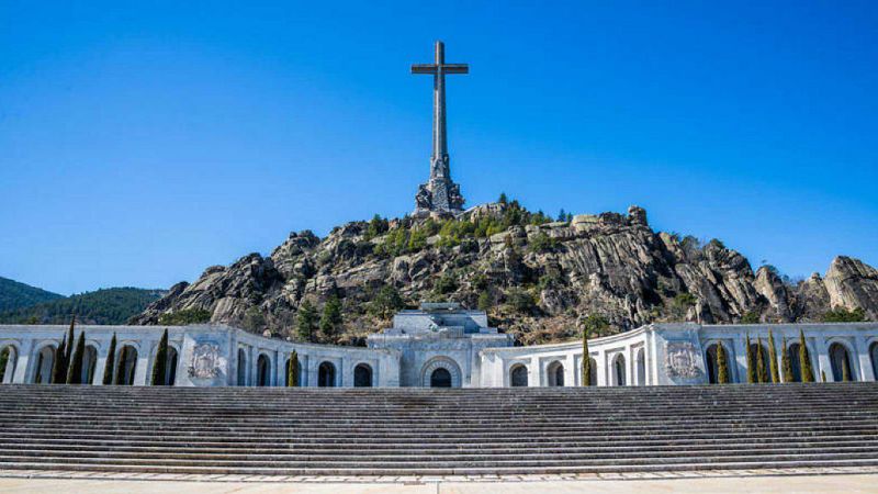 14 horas - El Gobierno sigue adelante con la exhumación de Franco - Escuchar ahora
