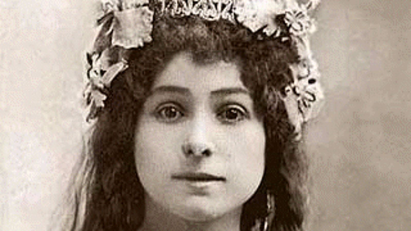 La conquista del Tíbet por una mujer - A.Caso - "Mujeres" - Escuchar ahora