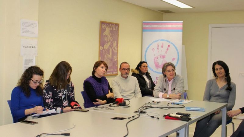 Por tres razones - Transexualidad y visibilidad laboral - Escuchar ahora