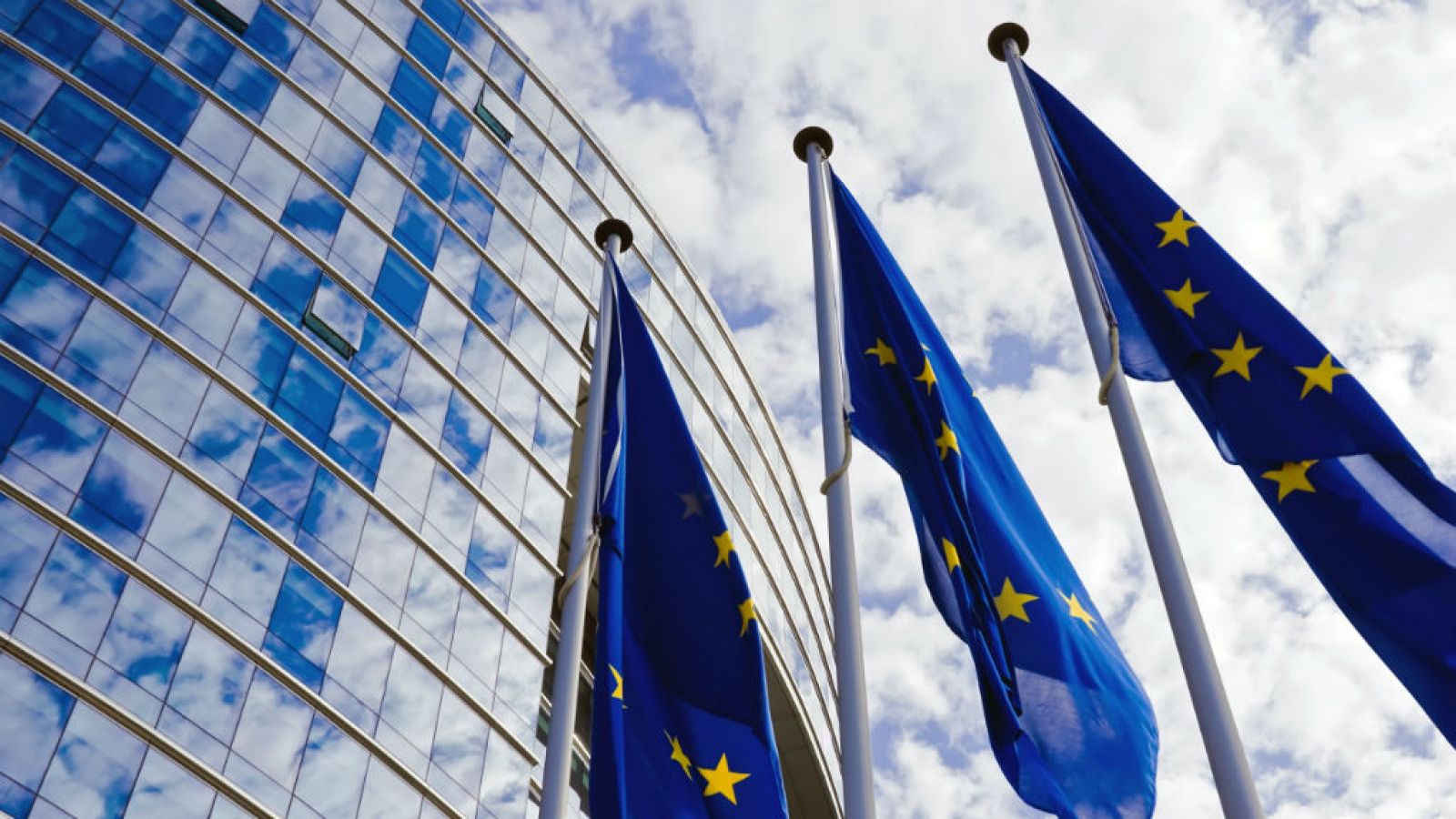  Boletines RNE - Bruselas advierte a Londres: "El tiempo se ha acabado" - escuchar ahora