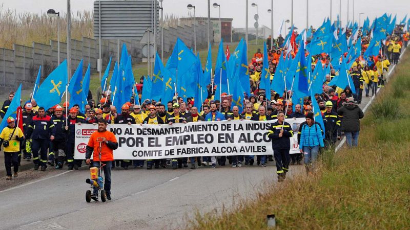 Boletines RNE -  Alcoa y sindicatos alcanzan un preacuerdo en las negociaciones del ERE - Escuchar ahora