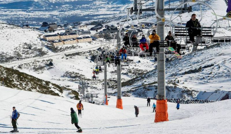 14 horas - Las estaciones de esquí esperan las primeras grandes nevadas - Escuchar ahora