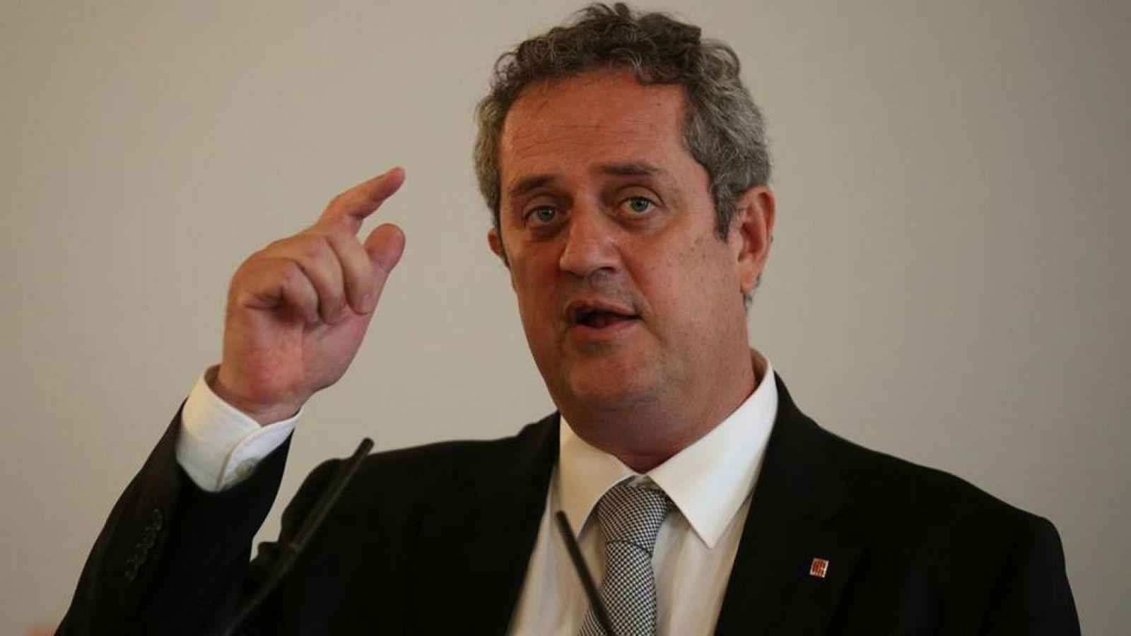  Boletines RNE - Joaquín Forn encabezará una candidatura a la alcaldía de Barcelona - Escuchar ahora 