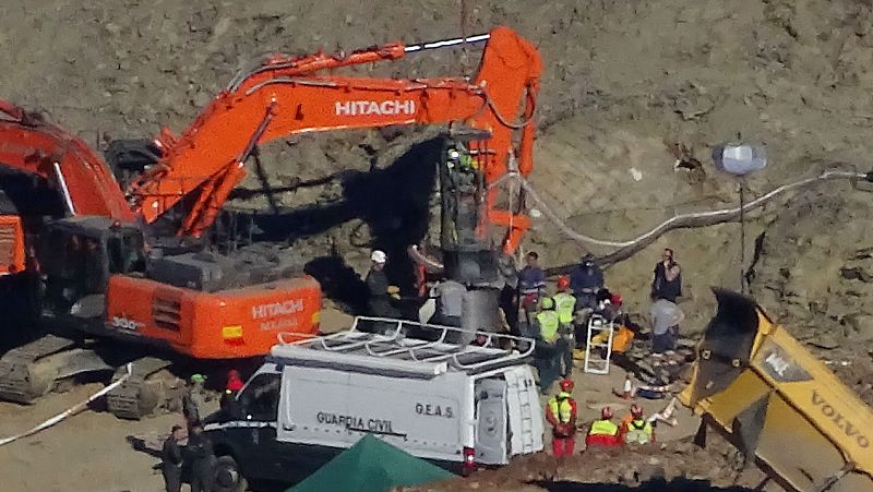 Informativos RNE - Julen - Desde el 13 de enero un trabajo ininterrumpido para rescatar a Julen - Escuchar ahora 