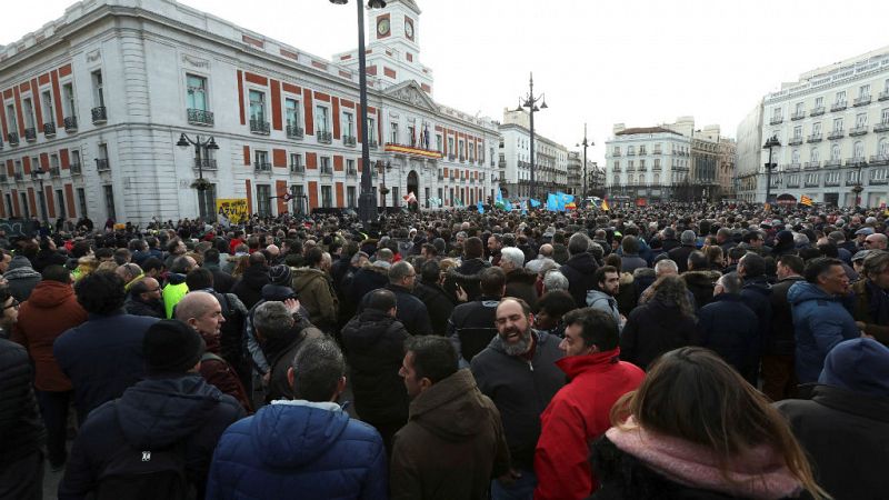  Las mañanas de RNE con Íñigo Alfonso - Los taxistas incrementan los escenarios de sus protestas - Escuchar ahora