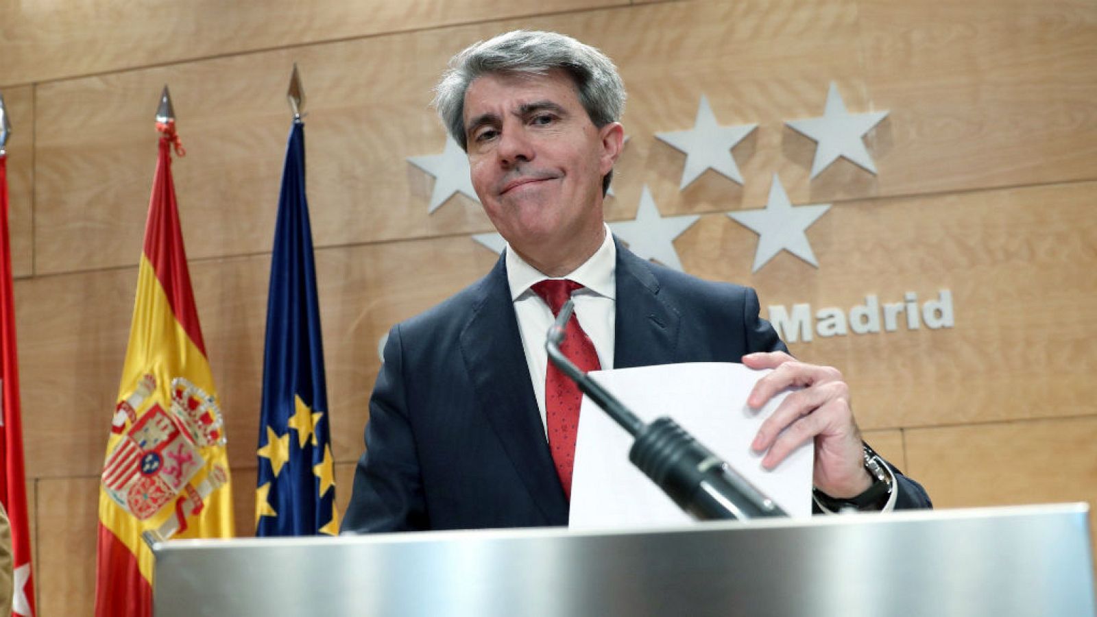  Boletines RNE - La Comunidad de Madrid rechaza la propuesta de los taxistas - escuchar ahora