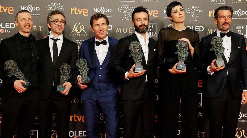 De película - Sorogoyen y De la Torre: "Hay políticos que se levantan cada mañana para cumplir con su trabajo" - Escuchar ahora 