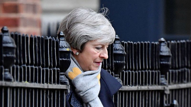 14 horas - May se reunirá el jueves con Juncker para intentar renegociar el Brexit - Escuchar ahora