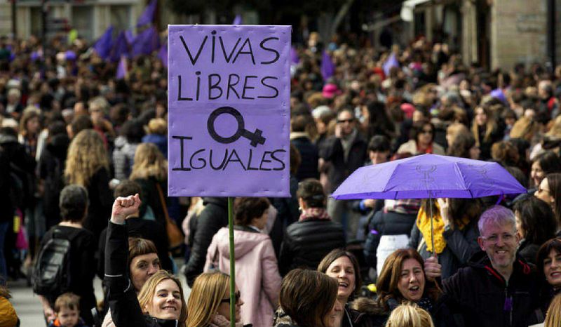 14 horas - El movimiento feminista se prepara para la huelga del 8 de marzo - Escuchar ahora
