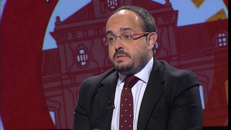 Fernández (PP) :"Pedro Sánchez es capaz de poner en juego lo más sagrado por su supervivencia" | Escuchar