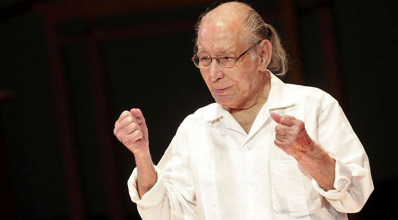  Boletines RNE - Muere el dramaturgo Salvador Távora a los 88 años  - Escuchar ahora 