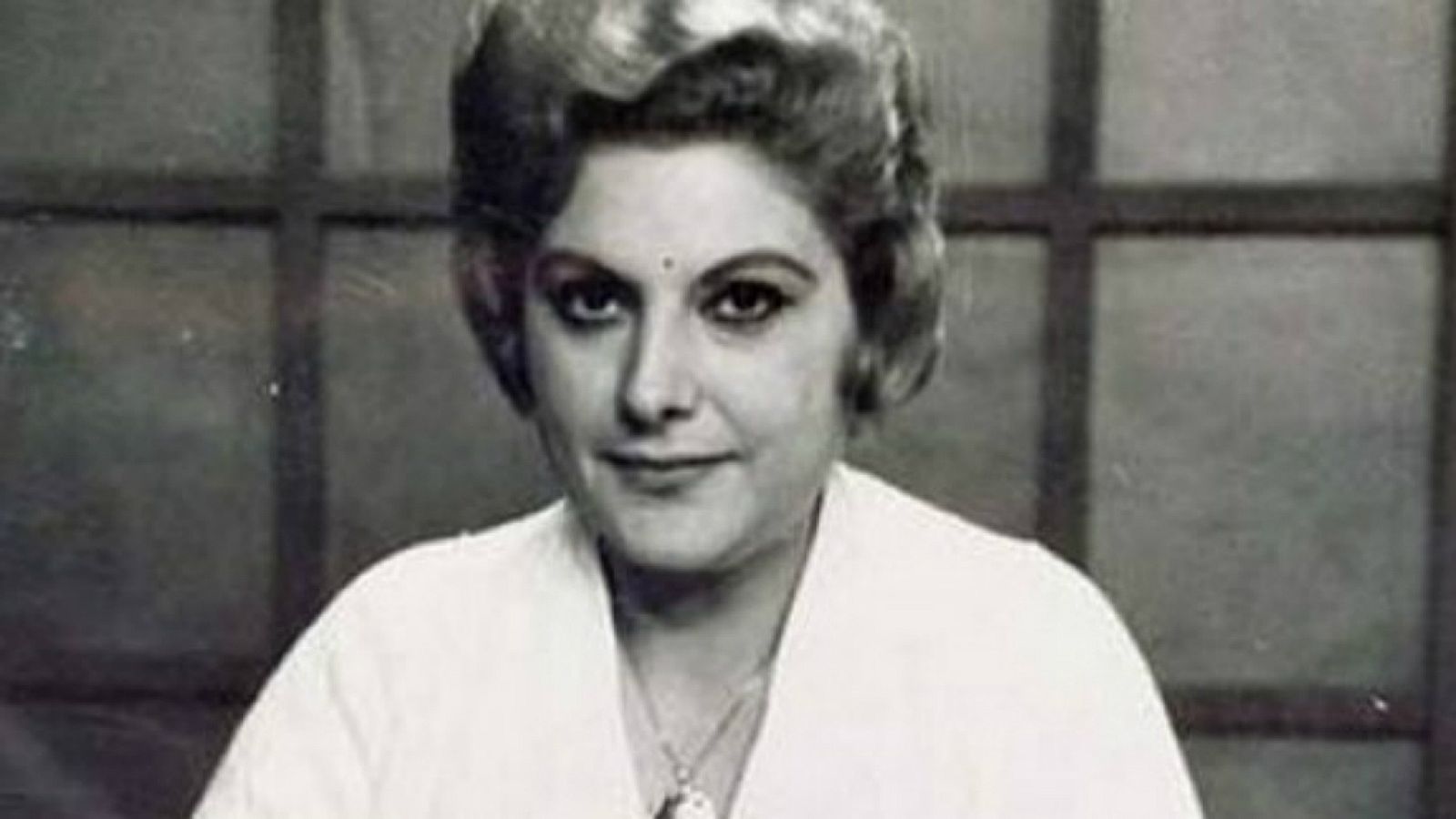 Ondas de ayer - Las cartas de Elena Francis - 08/02/19 - Escuchar ahora 