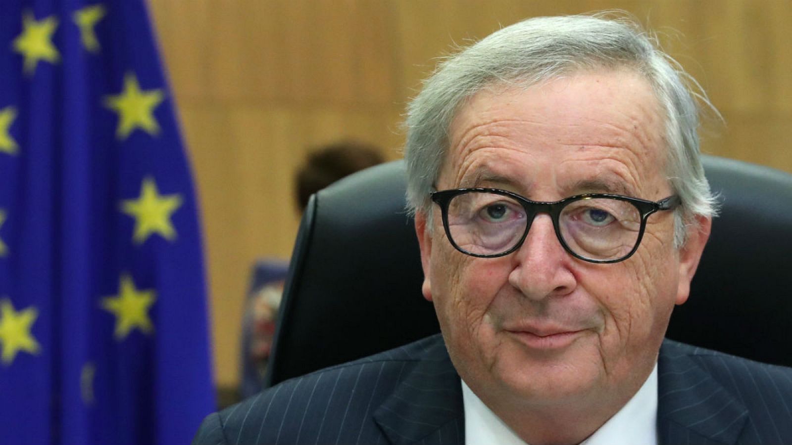 Juncker: "Si nosotros permitiéramos que Cataluña se independizara, otros harían lo mismo" - Escuhcar ahora