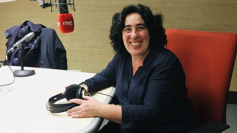 Gente despierta - La cineasta Arantxa Echevarría, Premio Goya a la mejor dirección novel por 'Carmen y Lola' - Escuchar ahora