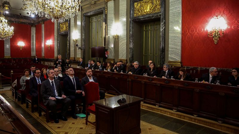 14 horas - Comienza el juicio del 'procés', un sumario histórico y sin precedentes - Escuchar ahora