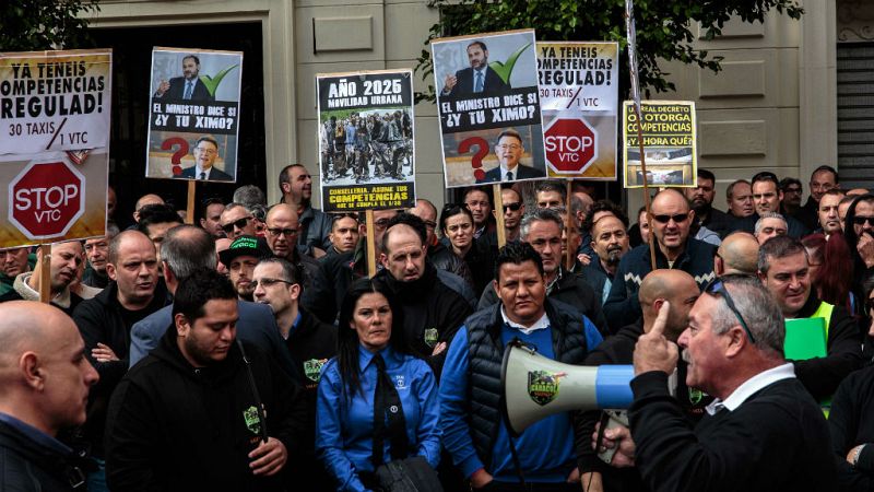  14 horas - La guerra de taxis y VTC llega a Valencia - esuchar ahora
