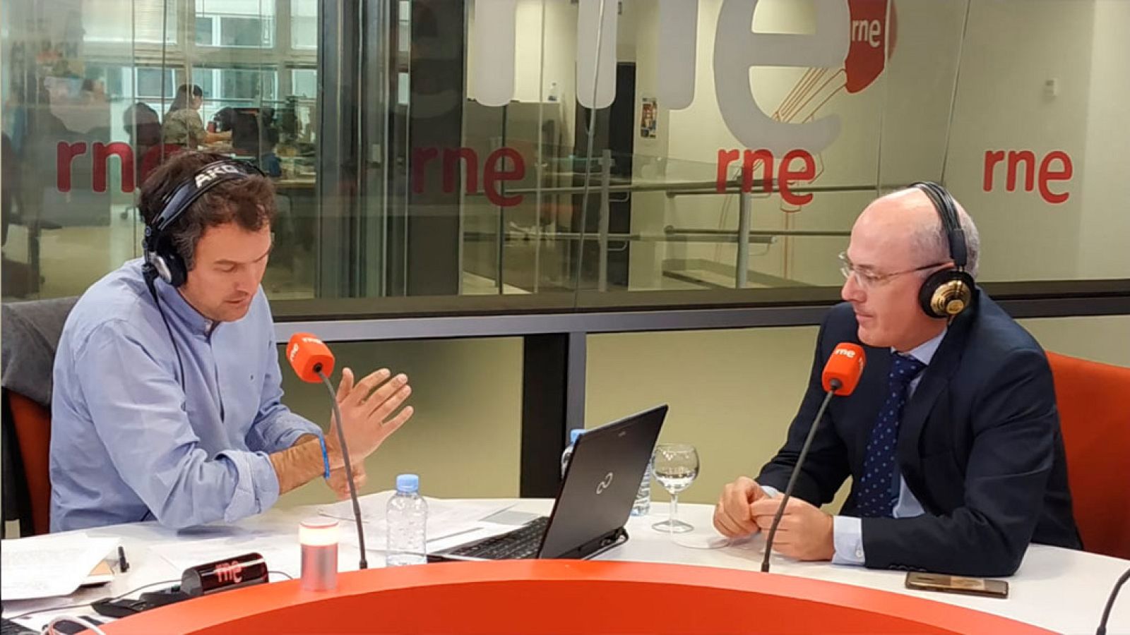  Las mañanas de RNE con Íñigo Alfonso - Narciso Michavila (GAD3): "Nunca el PSOE nos ha encargado tantas encuestas. No se fía del CIS" de Tezanos - Escuchar ahora