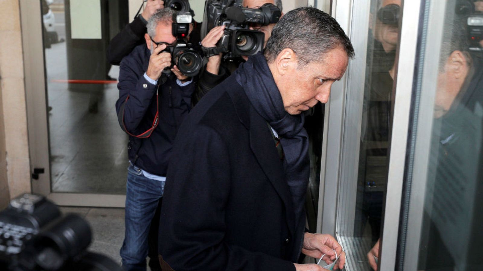  Zaplana dice no haber participado en contratos fraudulentos