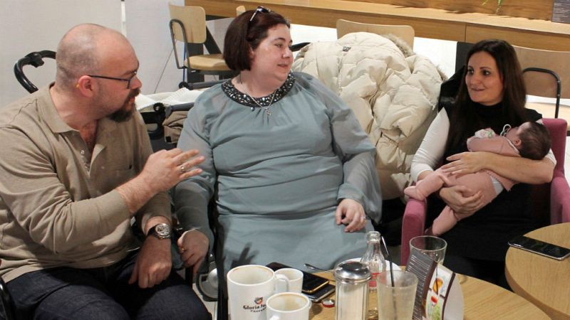  Boletines RNE - Exteriores estudia soluciones para las familias españolas en Ucrania - Escuchar ahora