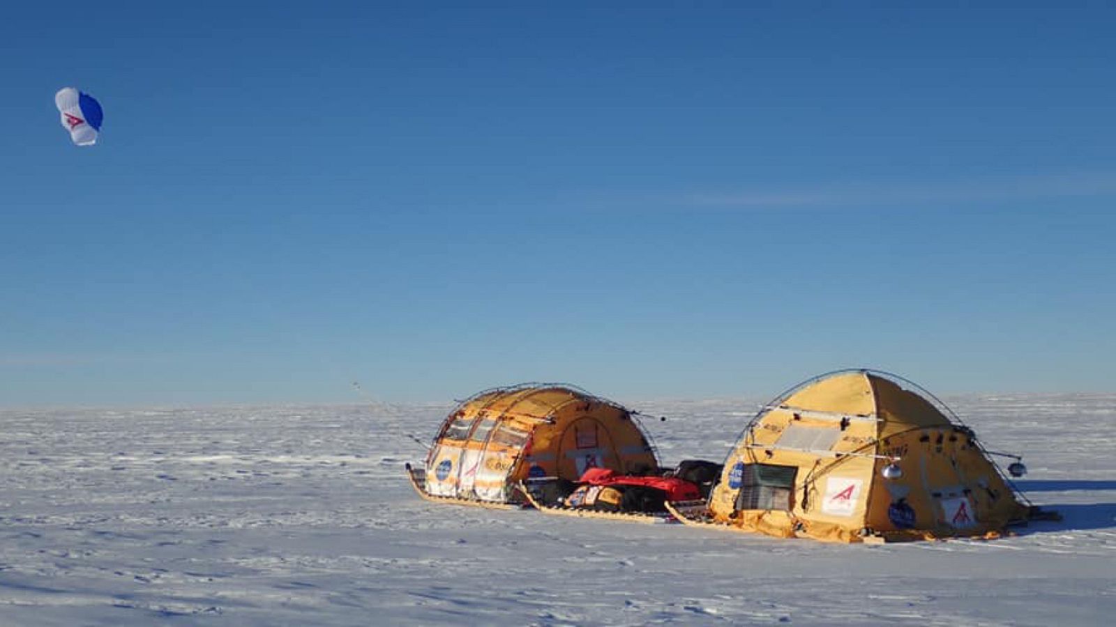  Marca España - El trineo de viento español vuelve de la expedición a la 'Antártida Inexplorada' - escuchar ahora