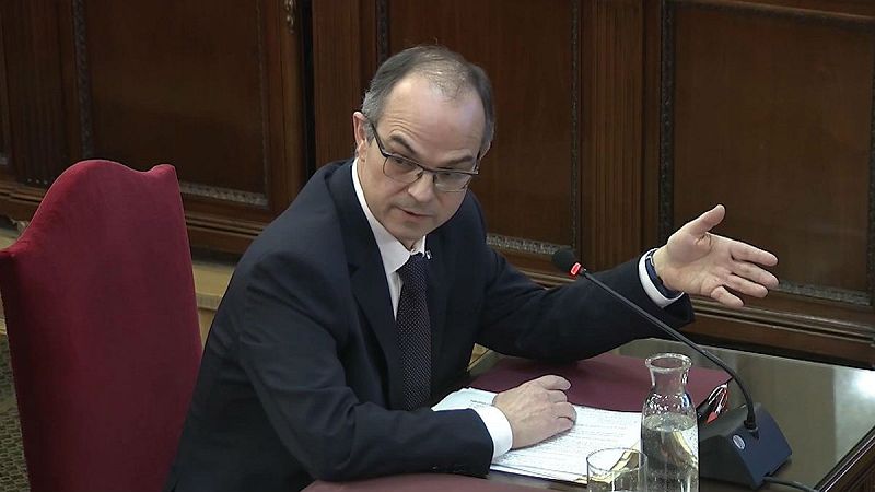 Boletines RNE - Turull niega ante el Supremo que se gastara dinero público en el 'procés' - Escuchar ahora