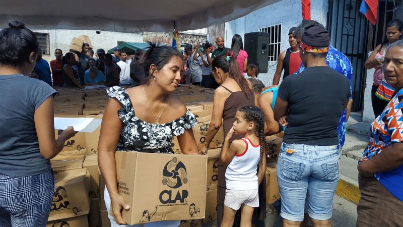 Todo Noticias - Mañana - Conoce el trabajo de los CLAP, grupos de distribución de alimentos de Venezuela - Escuchar ahora
