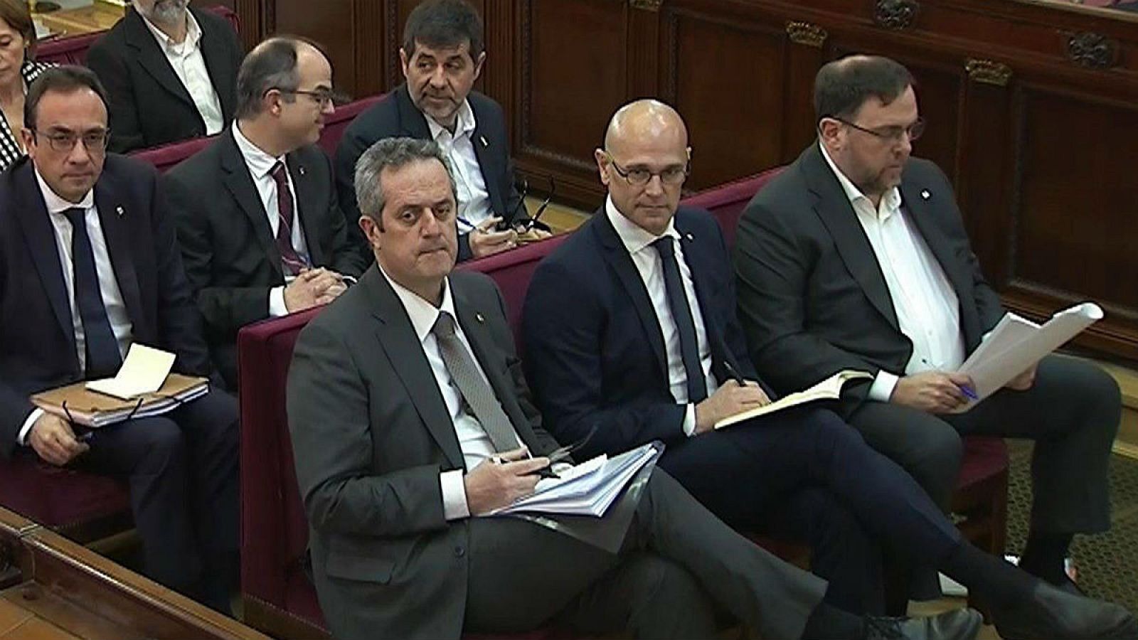 Boletines RNE - Raül Romeva asegura que se siente "un preso político" - Escuchar ahora