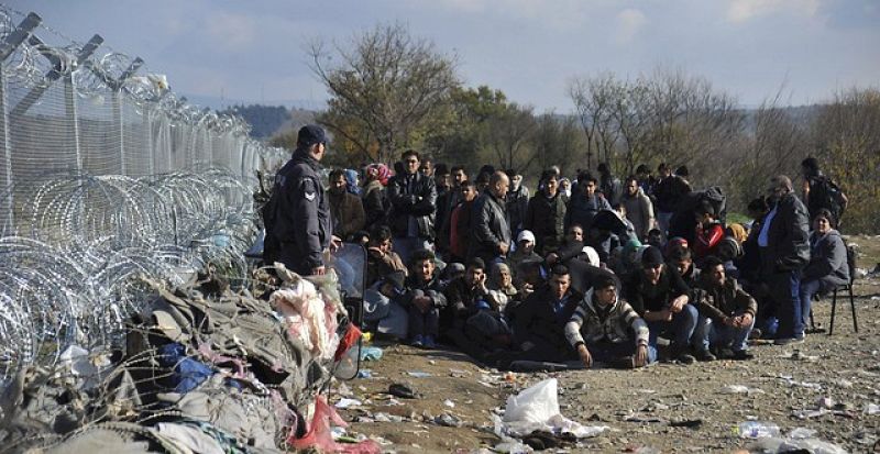  Boletines RNE - España, el país europeo con más llegadas de inmigrantes irregulares - Escuchar ahora 