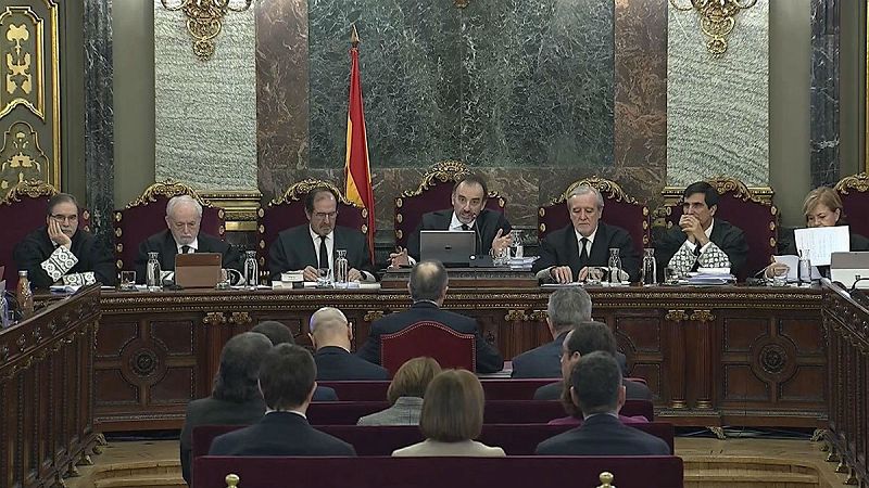 Boletines RNE - Bassa: "No valoramos suspender el 1-O porque no creíamos que fuera delito" - Escuchar ahora