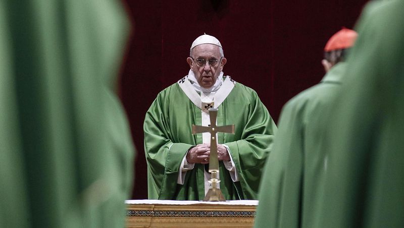 Boletines RNE - El papa asegura que la Iglesia llevará ante la justicia a los abusadores - Escuchar ahora