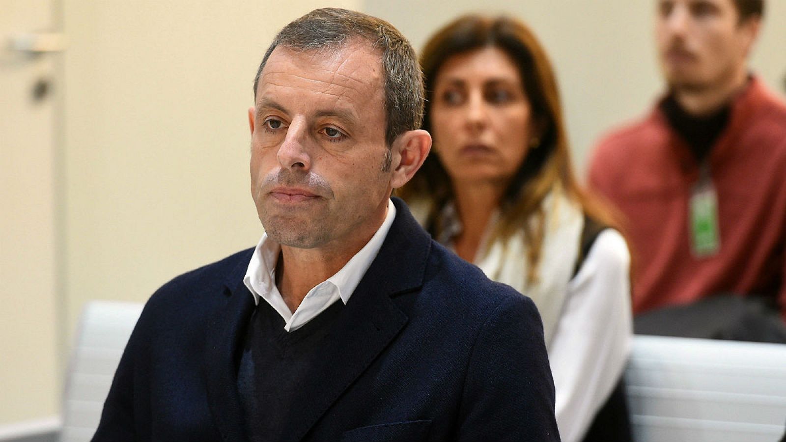 Boletines RNE - La Audiencia Nacional deja en libertad a Sandro Rosell - Escuchar ahora