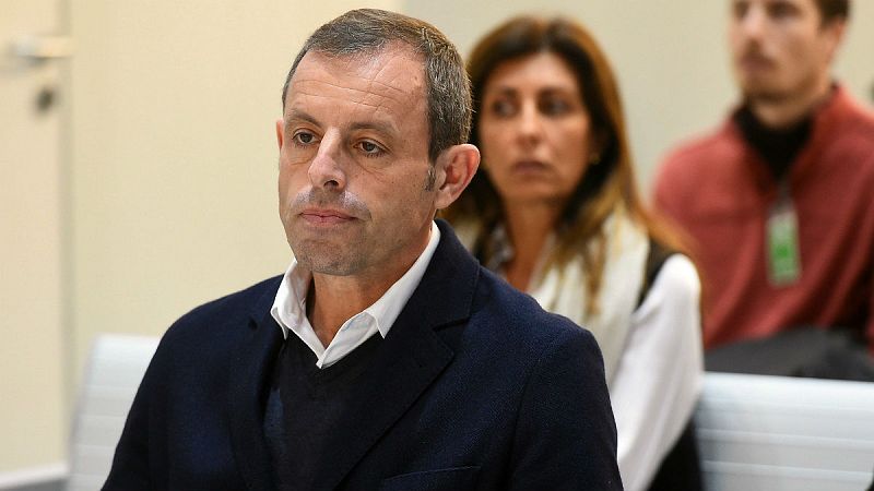 Boletines RNE - La Audiencia Nacional deja en libertad a Sandro Rosell - Escuchar ahora