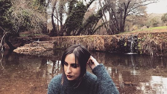 Biblioteca pública - María Sánchez, "TIerra de mujeres", feminismo y mundo rural - Biblioteca pública | Escuchar