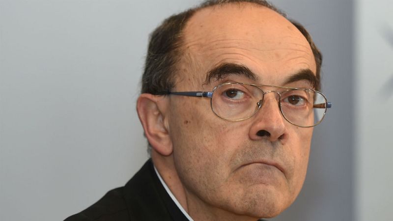 Boletines RNE - El arzobispo de Lyon, Philippe Barbarin, condenado a seis meses de cárcel - Escuchar ahora 